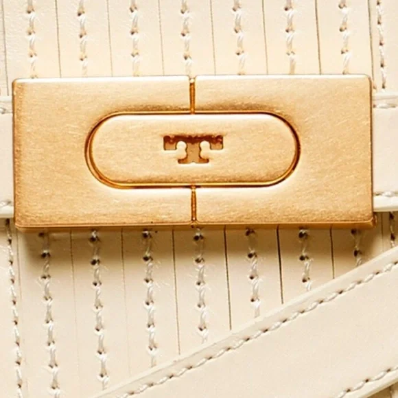 EUC Tory Burch T-Hardware Chelsea Boots in Dulce de Leche size US 10.5 - Picture 4 of 16